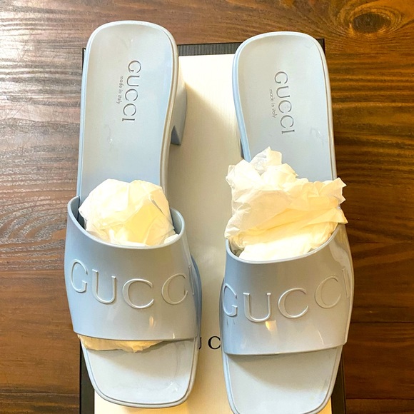 GUCCI Slides - Picture 4 of 11